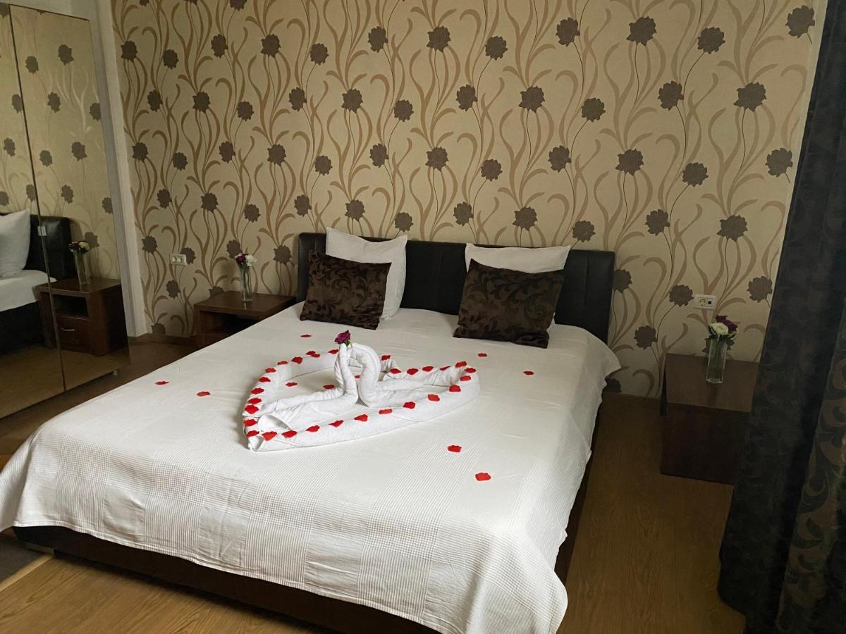 Hotel Viva Ploeszti Zewnętrze zdjęcie